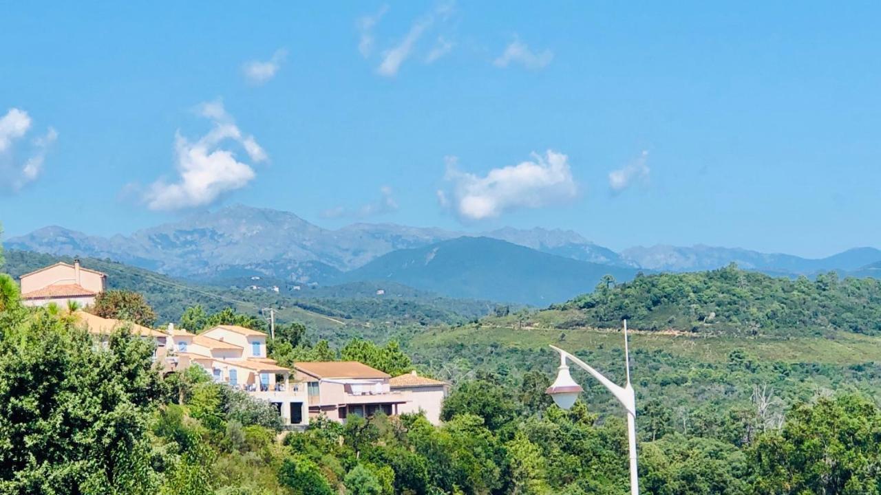 Appartement Vue Mer, Riviere Et Montagnes Sari-Solenzara Exterior photo
